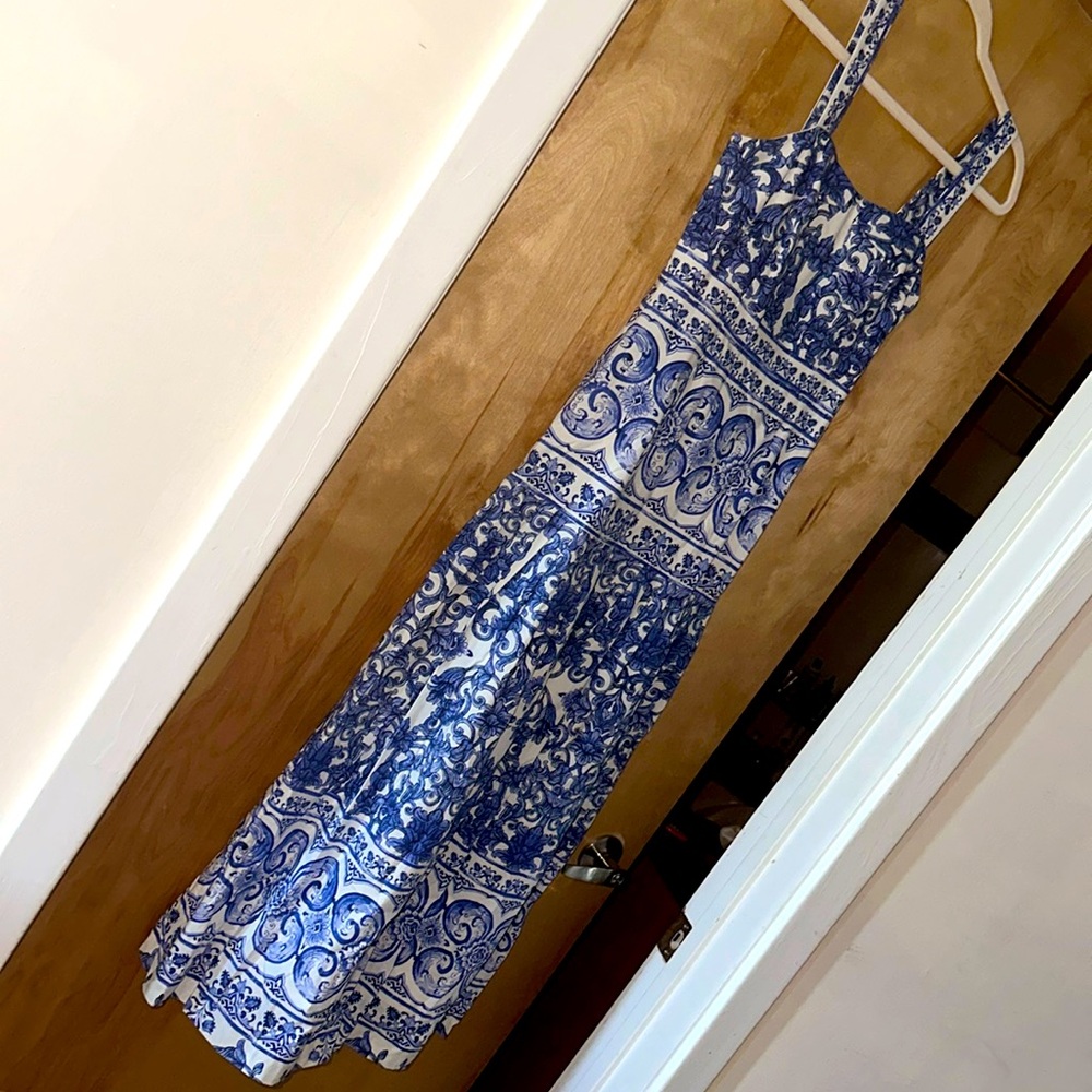 Adorable sundress!